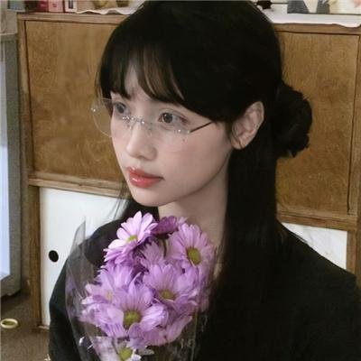 生活艰难但是快乐